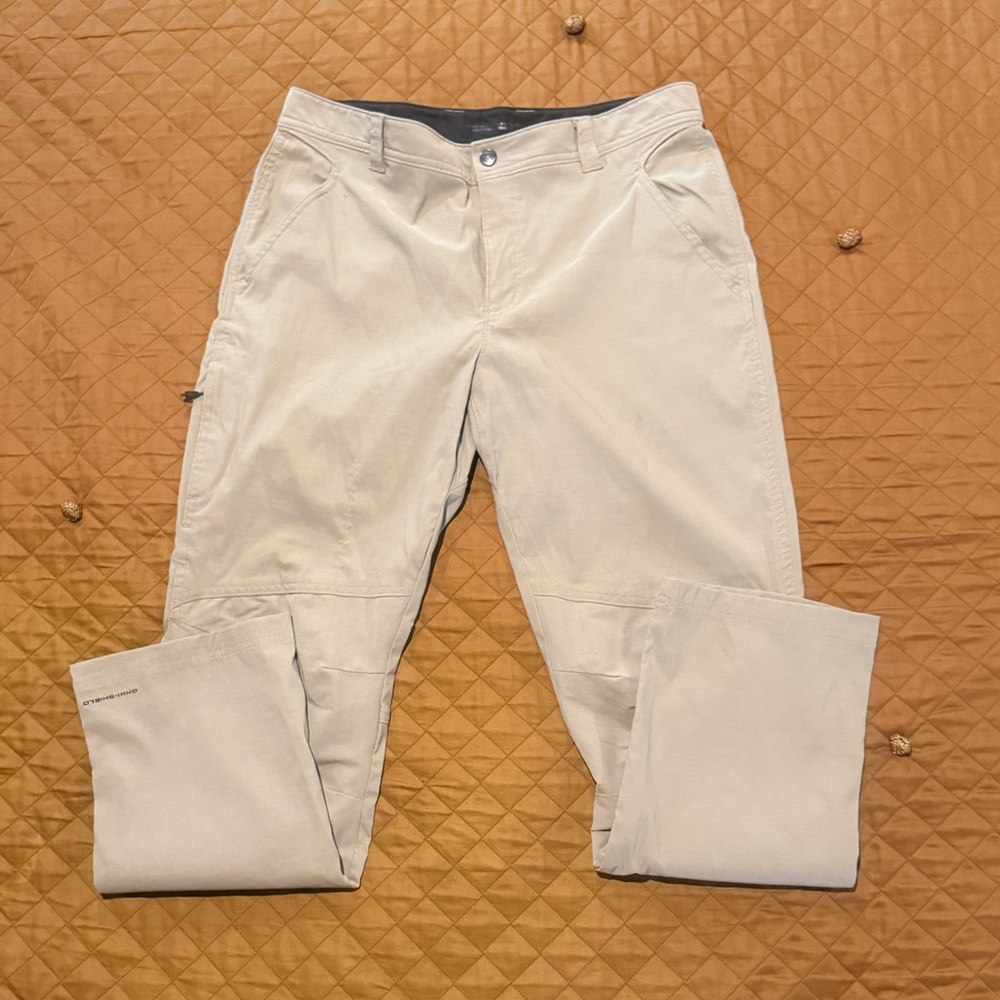 Men's Columbia Omni Shield Khaki Chinos 34 X 30
